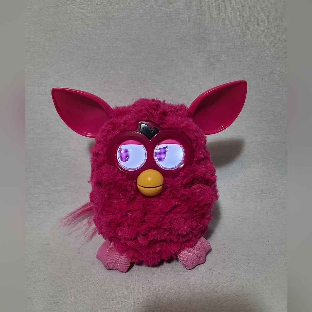 2012 hasbro Furby boom- Pink